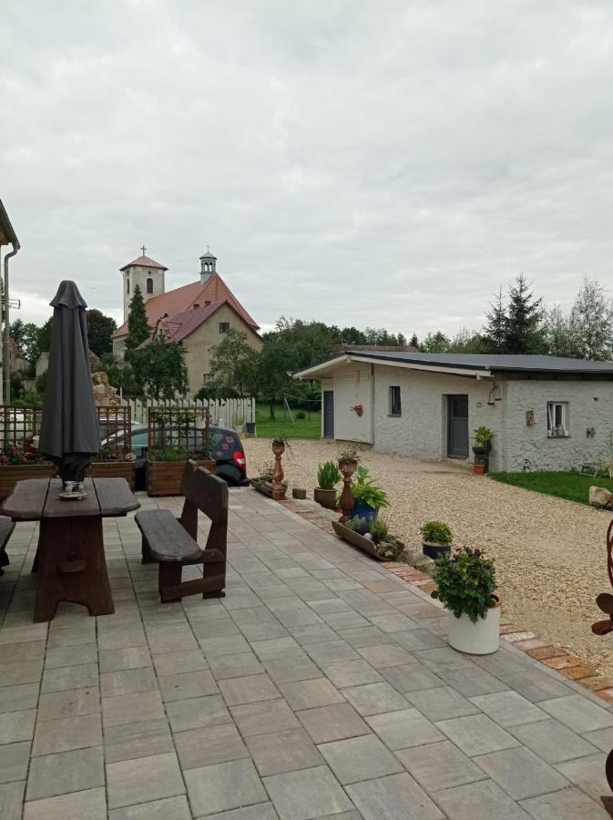 Villa Dom Mili Henrykow Lubanski Exterior foto